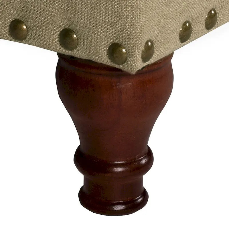 Banc de rangement clouté